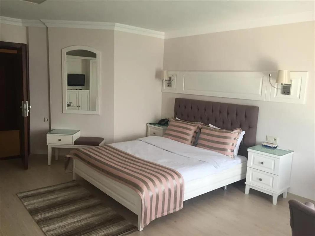 Blue Pier Hotel Kocaeli Eksteriør billede