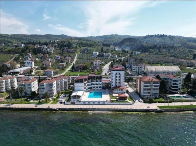 Blue Pier Hotel Kocaeli Eksteriør billede
